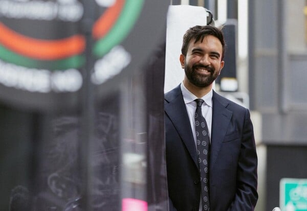 ΜΑΜΝΤΑΝΙ ΤΡΑΜΠ ΣΥΝΑΝΤΗΣΗ ΣΗΜΕΡΑ