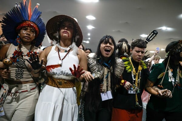 COP30: Έγινε το πρώτο βήμα για το τέλος των ορυκτών καυσίμων, αλλά δεν αρκεί