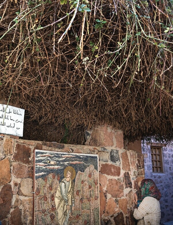  Τα βουνά στην έρημο του Σινά, στις 6 το πρωί.