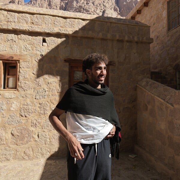  Τα βουνά στην έρημο του Σινά, στις 6 το πρωί.