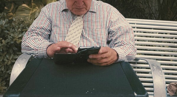 Μπορεί η τεχνολογία να προστατεύσει από την άνοια; - Πού κατέληξε νέα έρευνα