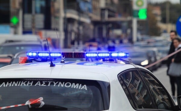 Βάρκιζα: Άγρια συμπλοκή ανηλίκων με μαχαίρια – Οκτώ συλλήψεις και τέσσερις τραυματίες