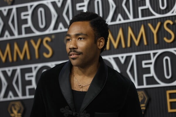 ΝΤΟΝΑΛΝΤ ΓΚΛΟΒΕΡ CHILDISH GAMBINO ΕΓΚΕΦΑΛΙΚΟ