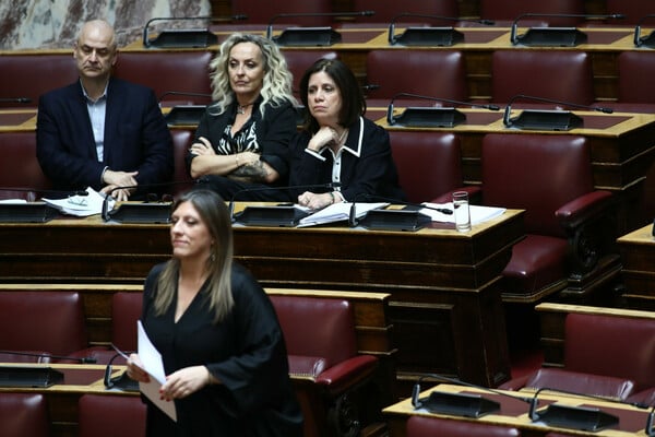 Πλεύση Ελευθερίας: Ορκίστηκε η Έλλη Ρούσου