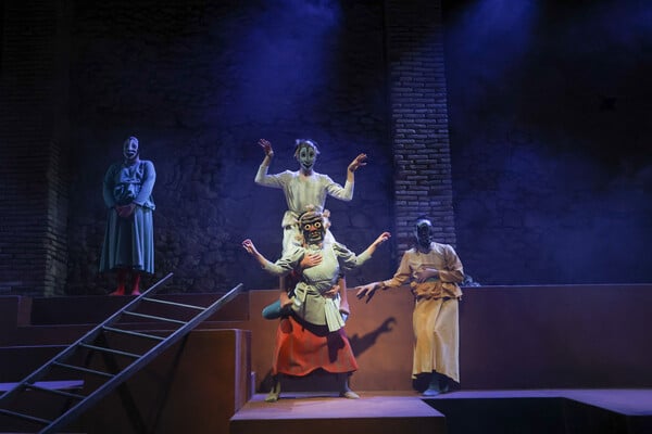 Το πλατωνικό Συμπόσιο στη χώρα των νεκροζωντανών