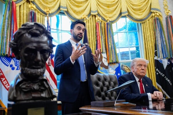 ΖΟΧΡΑΝ ΜΑΜΝΤΑΝΙ ΝΤΟΝΑΛΝΤ ΤΡΑΜΠ ΛΕΥΚΟΣ ΟΙΚΟΣ