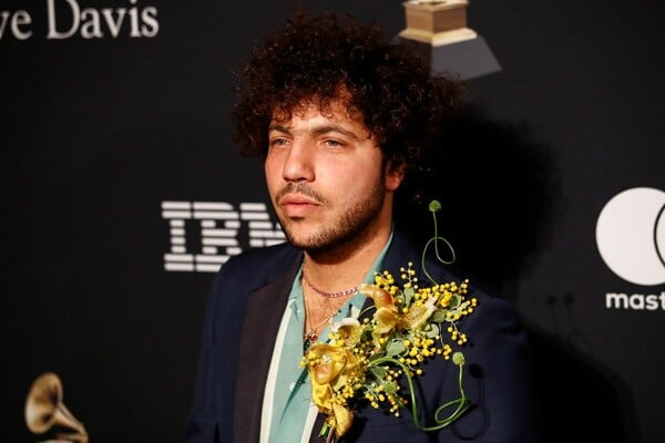 Benny Blanco: Διέρρηξαν στο σπίτι της μητέρας του και κλειδώθηκε στο μπάνιο για να γλυτώσει