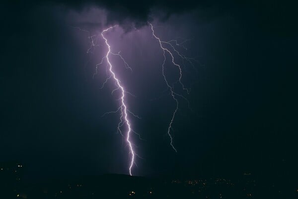 Κακοκαιρία Adel: Επικαιροποιήθηκε το έκτακτο της ΕΜΥ - Κόκκινη προειδοποίηση για επικίνδυνα φαινόμενα
