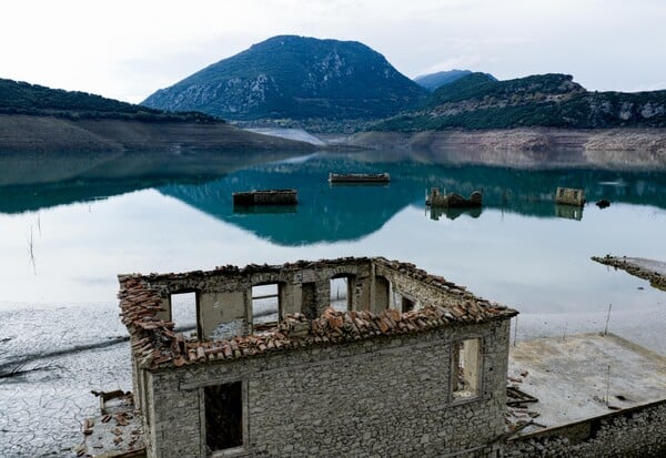 ΛΕΙΨΥΔΡΙΑ ΑΤΤΙΚΗ ΚΟΚΚΙΝΟΣ ΣΥΝΑΓΕΡΜΟΣ