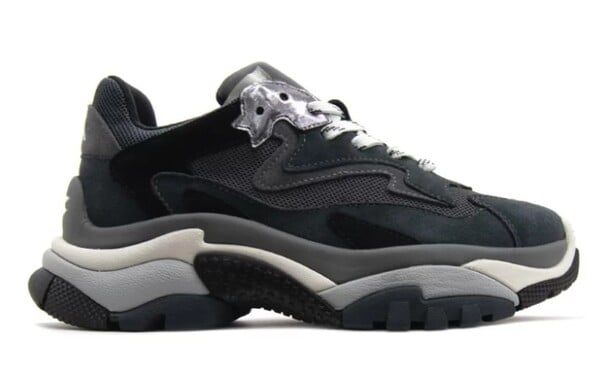 ASH FW25: Η άγρια, ρομαντική επανάσταση της νέας Bold Type θηλυκότητας