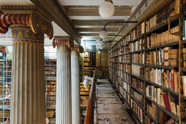 H παλιά Εθνική Βιβλιοθήκη ανοίγει ξανά τις πύλες της