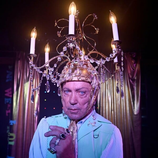 Όταν ο κόσμος καίγεται πιο γρήγορα από εμάς/ από τον Πάνο Μιχαήλ