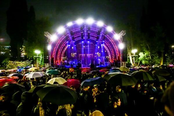 ΧΡΙΣΤΟΥΓΕΝΝΙΑΤΙΚΟ ΔΕΝΤΡΟ ΣΥΝΤΑΓΜΑ ΒΡΟΧΗ