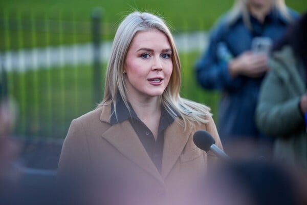 ΚΑΡΟΛΑΪΝ ΛΕΒΙΤ ICE ΗΠΑ