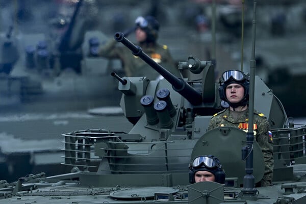 Η Δύση παραβλέπει κρίσιμα μέτρα που θα μπορούσαν να πλήξουν σοβαρά τη Ρωσία