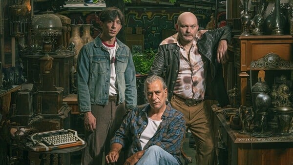 17 παραστάσεις που παίζουν Δευτερότριτα στις αθηναϊκές σκηνές τώρα