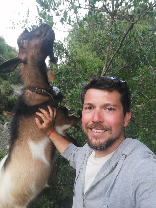 «Εδώ νιώθω πραγματικά ελεύθερος, δημιουργικός και κοντά στις ρίζες μου»