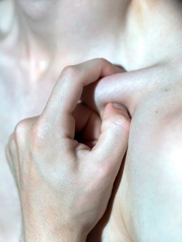 Όταν ο κόσμος καίγεται πιο γρήγορα από εμάς/ από τον Πάνο Μιχαήλ