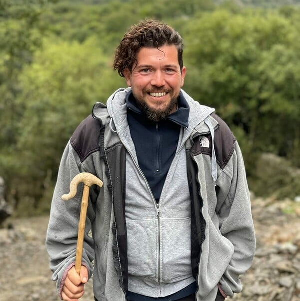 «Εδώ νιώθω πραγματικά ελεύθερος, δημιουργικός και κοντά στις ρίζες μου»