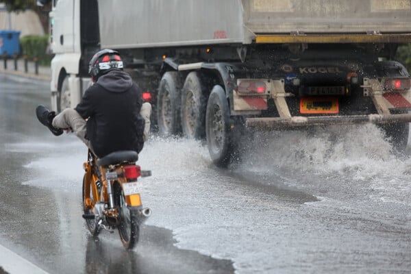 Meteo: Στο Φάληρο το μεγαλύτερο ύψος βροχής, έφθασε τα 50 χιλιοστά