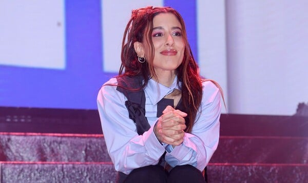 Η Μαρίνα Σάττι αναβάλλει τις συναυλίες της και στις ΗΠΑ λόγω προβλήματος υγείας