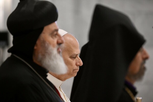 Πάπας Λέων: Επίσκεψη στο Μπλε Τζαμί και τη Συριακή Ορθόδοξη Εκκλησία