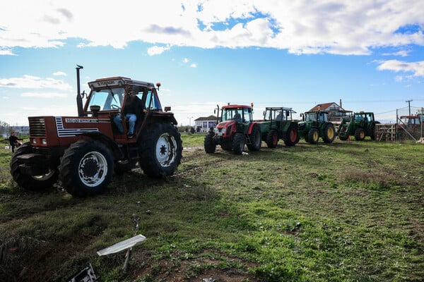 ΑΓΡΟΤΕΣ ΜΠΛΟΚΑ ΑΘΗΝΩΝ ΘΕΣΣΑΛΟΝΙΚΗ ΕΘΝΙΚΗ ΟΔΟΣ