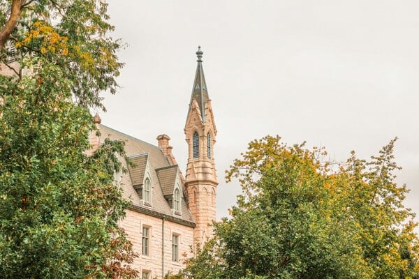 Το Northwestern πληρώνει 75 εκατ. δολάρια για να λήξει η αντιπαράθεση με την κυβέρνηση Τραμπ