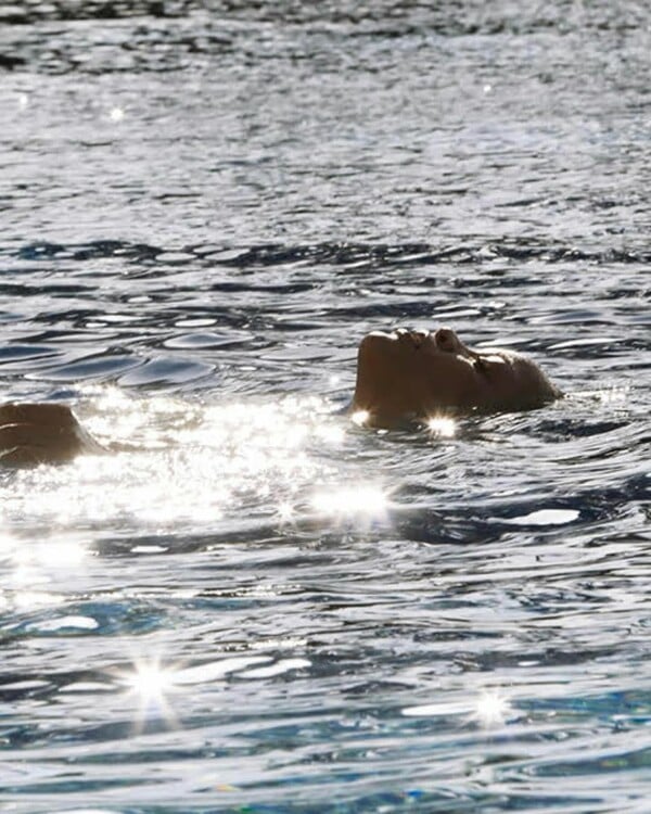 Η Rihanna δημοσίευσε σπάνιες φωτογραφίες με τα παιδιά της