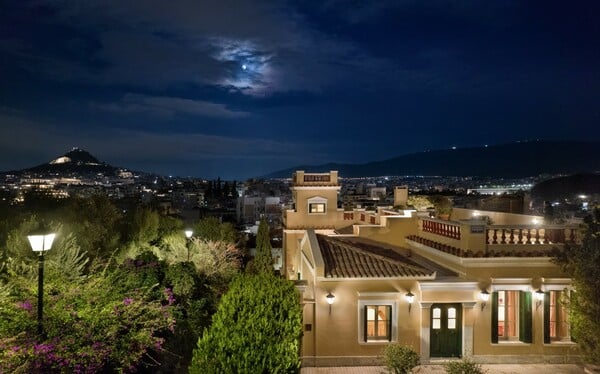 Σπίτι «στη σκιά» της Ακρόπολης πωλείται για 9.5 εκατομμύρια ευρώ