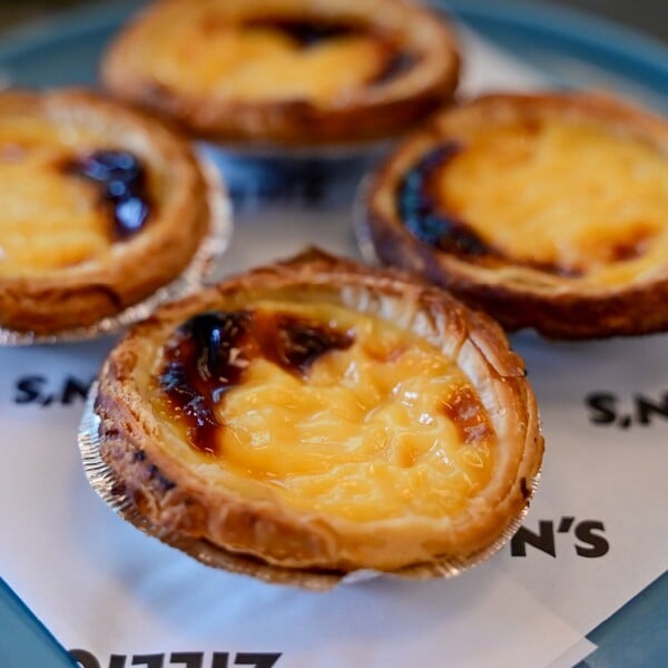 Pastéis de nata: Τα γαλατοπιτάκια που λατρεύουν οι Αθηναίοι