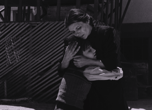 Επιλέξαμε και προτείνουμε 14 ταινίες από το 14ο Φεστιβάλ Πρωτοποριακού Κινηματογράφου της Αθήνας