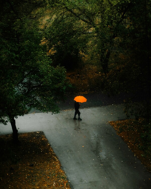 Ξεκινά το νέο κύμα κακοκαιρίας: Βαρομετρικό χαμηλό από τον κόλπο της Σύρτης θα «σαρώσει» τη χώρα