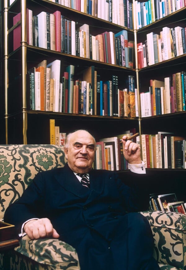 Από τη «Λολίτα» στο «Λολίτα εξπρές»: Η σχέση του Έπσταϊν με τον εκδότη του περιβόητου βιβλίου του Ναμπόκοφ