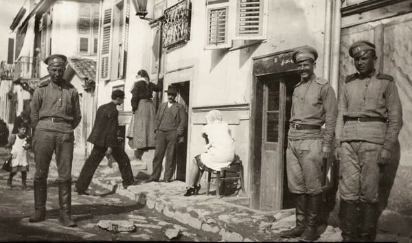 Επίσκεψη στη Μπάρα, την αμαρτωλή γειτονιά της Θεσσαλονίκης