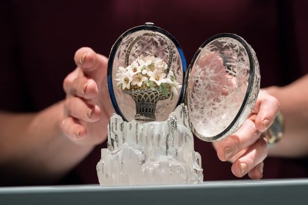 Βρετανία: Το Χειμερινό Αυγό Φαμπερζέ πωλήθηκε για 26 εκατ. ευρώ