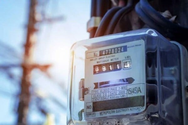 Από τη ΔΕΗ το φθηνότερο πράσινο τιμολόγιο της αγοράς τον Δεκέμβριο  