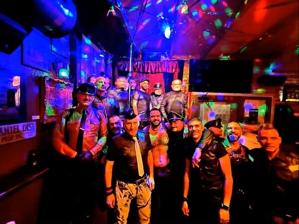 *Αγαπώντας τα αγρίμια της ζωής σου/από τον Πάνο Μιχαήλ