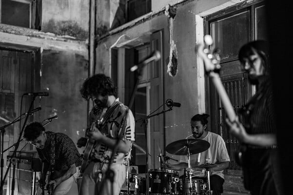 Οι Dionysians θέλουν να κάψουν το χθες