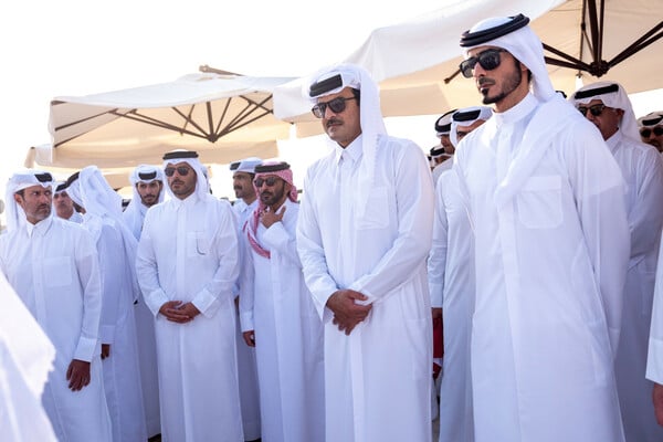 Οι λομπίστες του Κατάρ: Πώς το εμιράτο επεκτείνει διαρκώς την επιρροή του στη Δύση