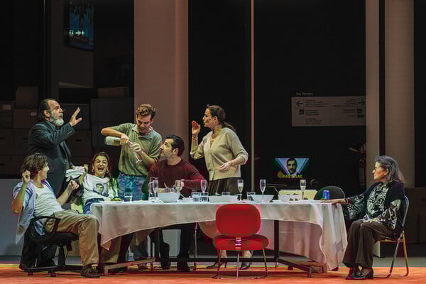 Έτρεξες μακριά, αλλά δεν έφυγες ποτέ 