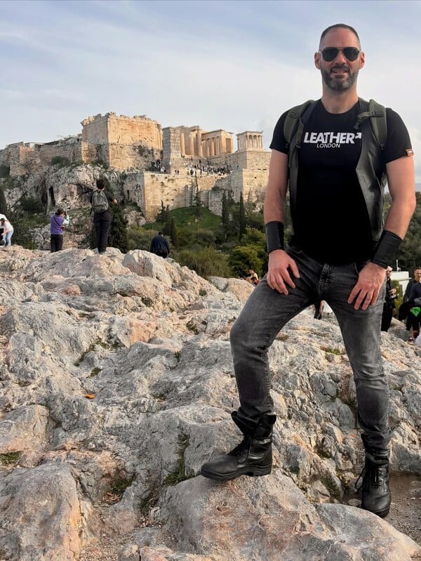 *Αγαπώντας τα αγρίμια της ζωής σου/από τον Πάνο Μιχαήλ