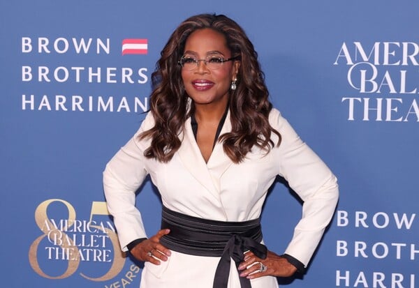 ΟΠΡΑ ΓΟΥΙΝΦΡΕΙ ΑΥΣΤΡΑΛΙΑ SOCIAL