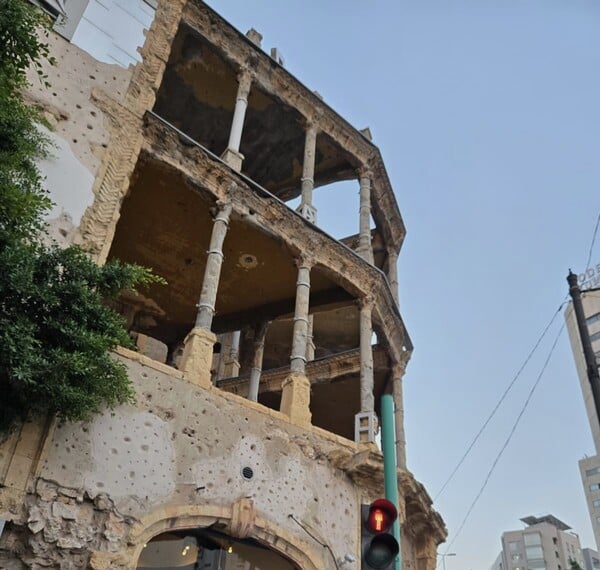 Tαξίδι στην εμπόλεμη Βηρυτό: Χαμπίμπι – κι ας πετούν από πάνω μας τα drones