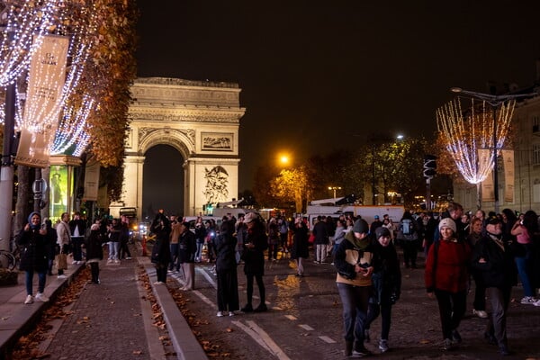 Γαλλία: Η κυβέρνηση αυξάνει την ασφάλεια σε χριστουγεννιάτικες εκδηλώσεις λόγω «πολύ υψηλού» κινδύνου τρομοκρατίας