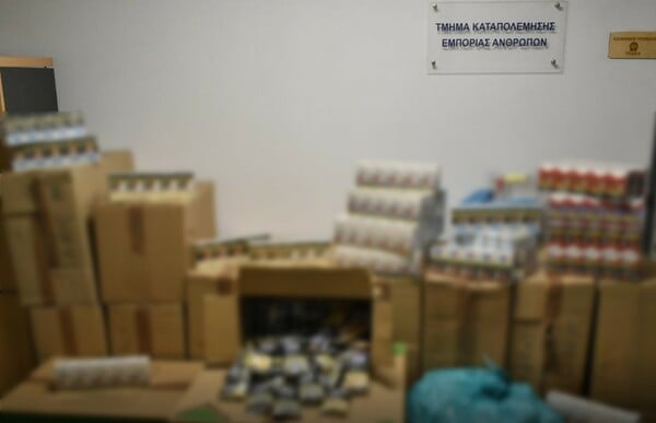 ΚΥΚΛΩΜΑ ΑΝΗΛΙΚΟΙ ΠΑΡΑΝΟΜΑ ΚΑΠΝΑ