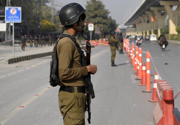 Νέες συγκρούσεις μεταξύ Πακιστάν και Ταλιμπάν στα σύνορα με το Αφγανιστάν