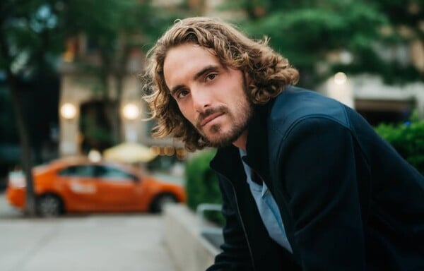 ΤΣΙΤΣΙΠΑΣ ΔΙΠΛΩΜΑ ΠΡΟΘΕΣΜΙΑ