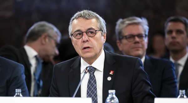 Ουκρανία: Η πρόταση της Ελβετίας για την επιτήρηση μιας κατάπαυσης του πυρός με τη Ρωσία