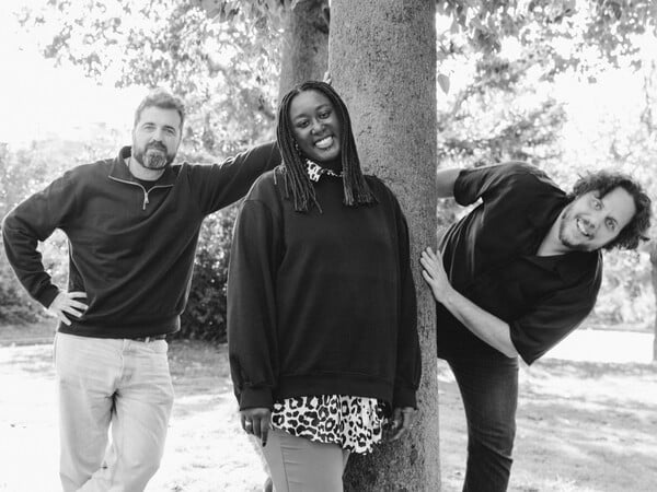 Οι Hume Assine έφτιαξαν ένα dance κομμάτι που το διαμορφώνεις όπως θες! 